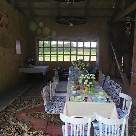 Semesterbostad Dom W Malowniczej Wsi Z Imprezowa Stodola Hot Tub Jacuzzi Zakrzewo Zalesie